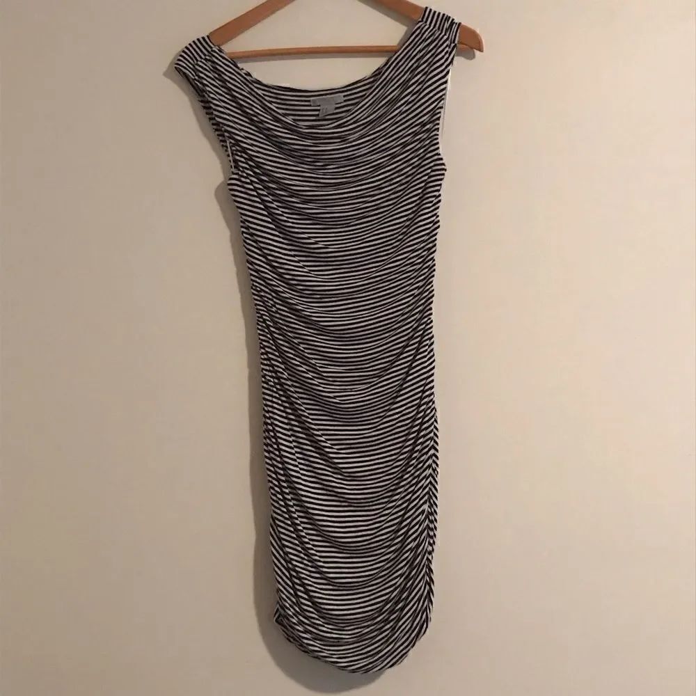H&M Dress Size 8 100% Viscose